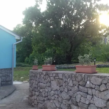 Holiday Nora**** Cres